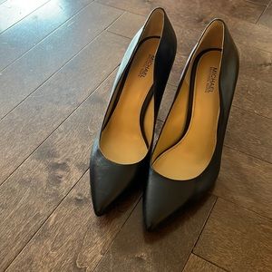 Michaeal Kors Pumps
